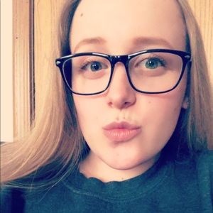 Meet your Posher, Kaitlyn